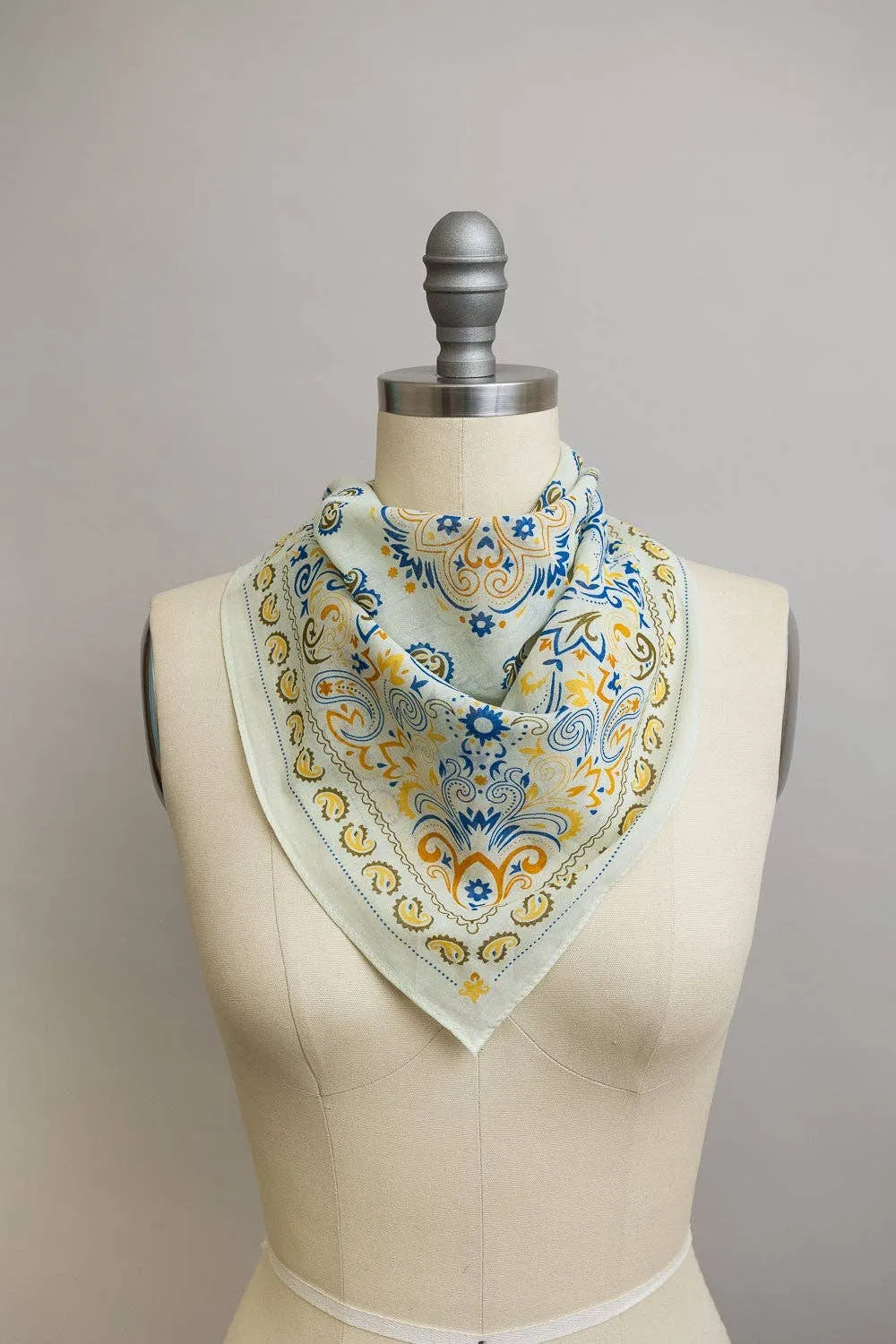 Love Full Paisley Bandana - Lime