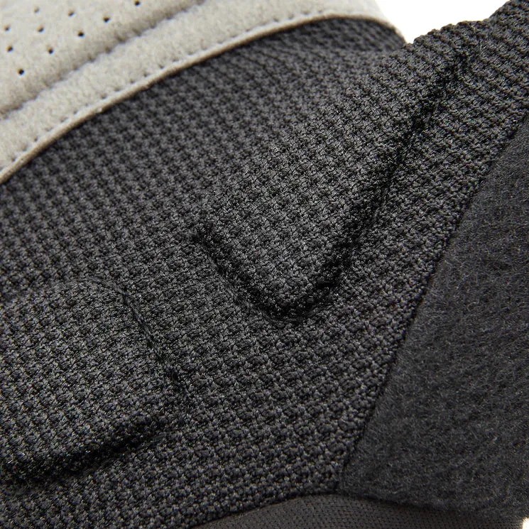 Reebok Womens Fitness Gloves in Black & White