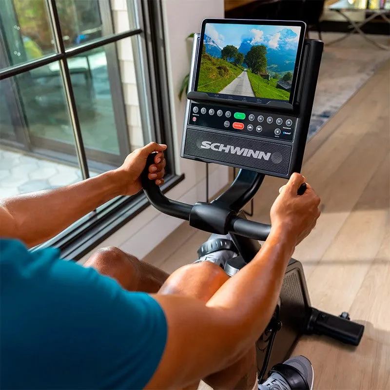 Schwinn 590R Recumbent Bike