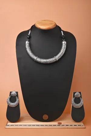 Silver Metal Boho Style Hansuli Necklace Set